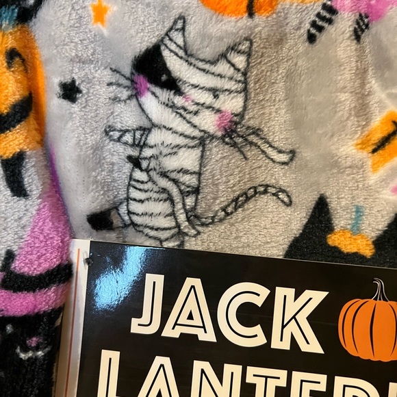 Halloween Kitty Cats in Costumes Plush Throw Blanket + Treat Bag Purple Orange - Picture 4 of 9